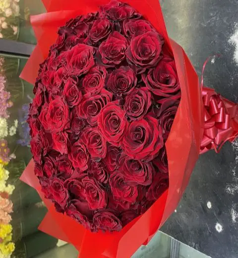 Ramo Buchon Red Roses