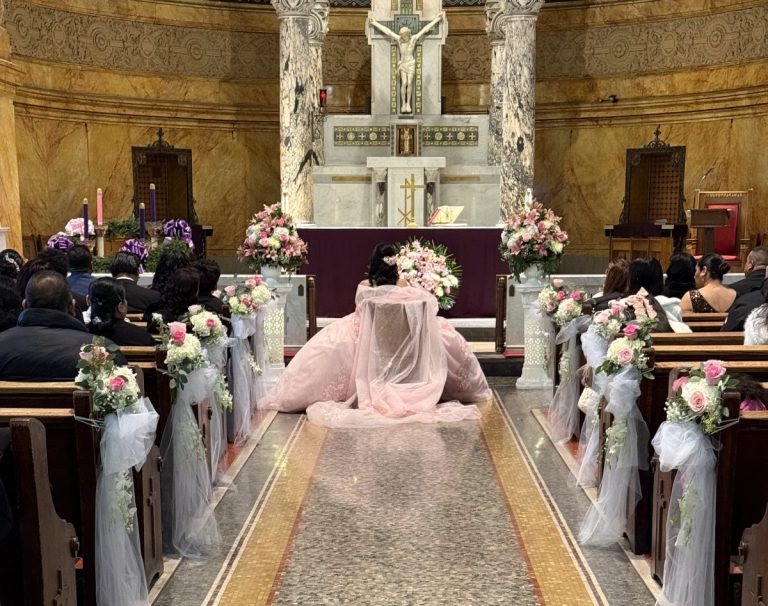 Wedding floral arrangement